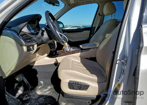 2016 BMW X5 Xdr40E z USA, uszkodzony, nr VIN 5UXKT0C51G0S75070